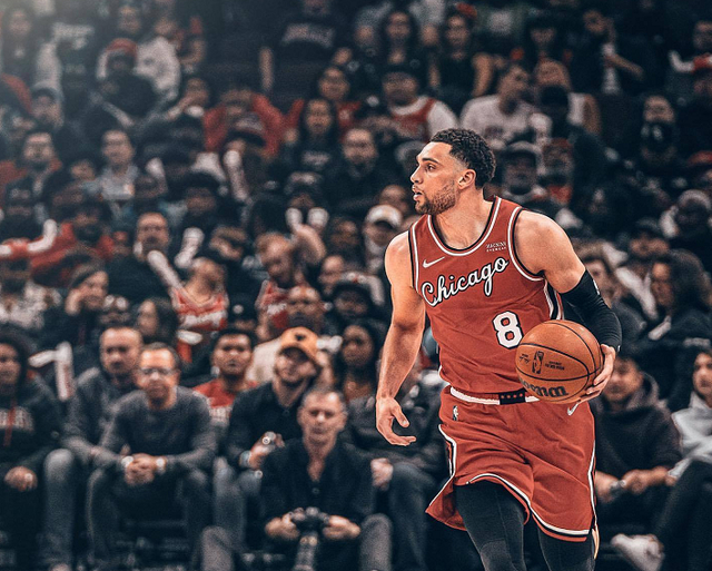 芝加哥公牛迎西甲关键赛，国际比赛日临场应变，引发热议，心理建设被强调的简单介绍